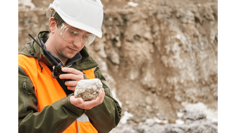 average geologist salary