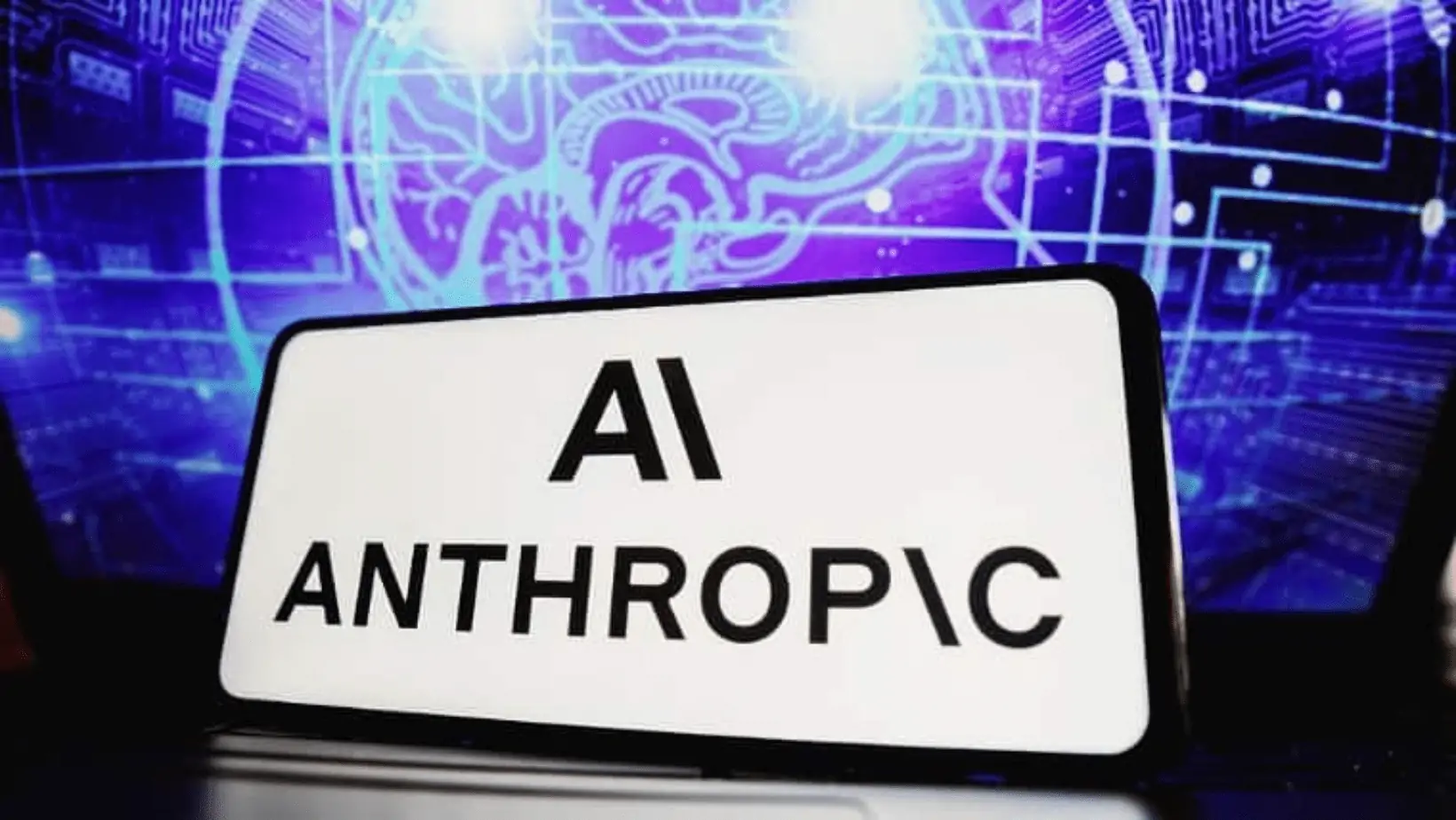 Anthropic Unveils Advanced AI Chatbot, Claude 3, Challenging OpenAI’s Dominance