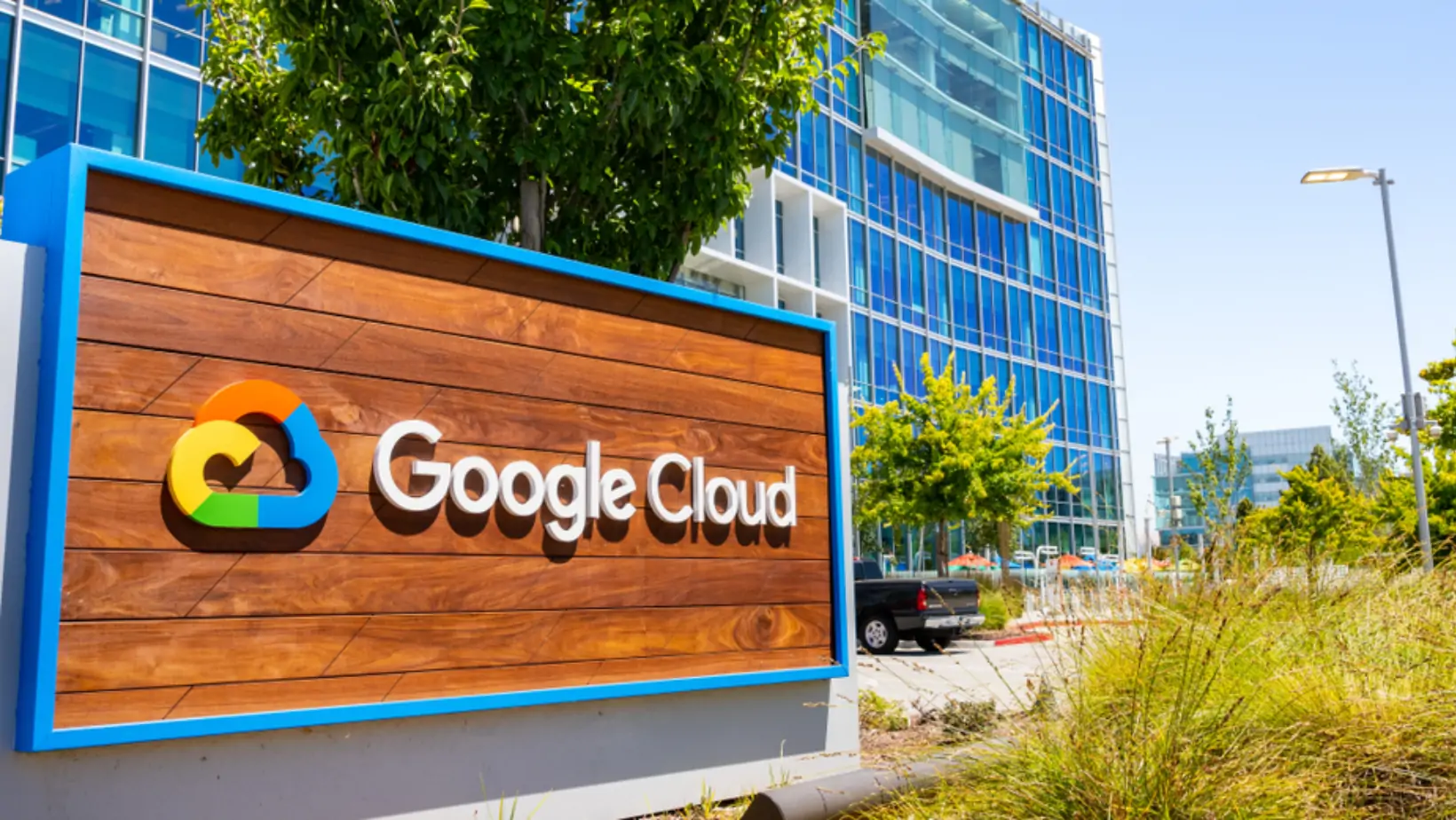 Stack Overflow and Google Partner to Enhance Developer Experience with OverflowAPI Integration
