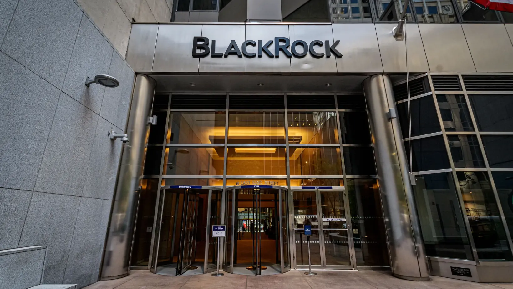 BlackRock’s Bitcoin Boom: $1.3B Surge Shakes Up Investments