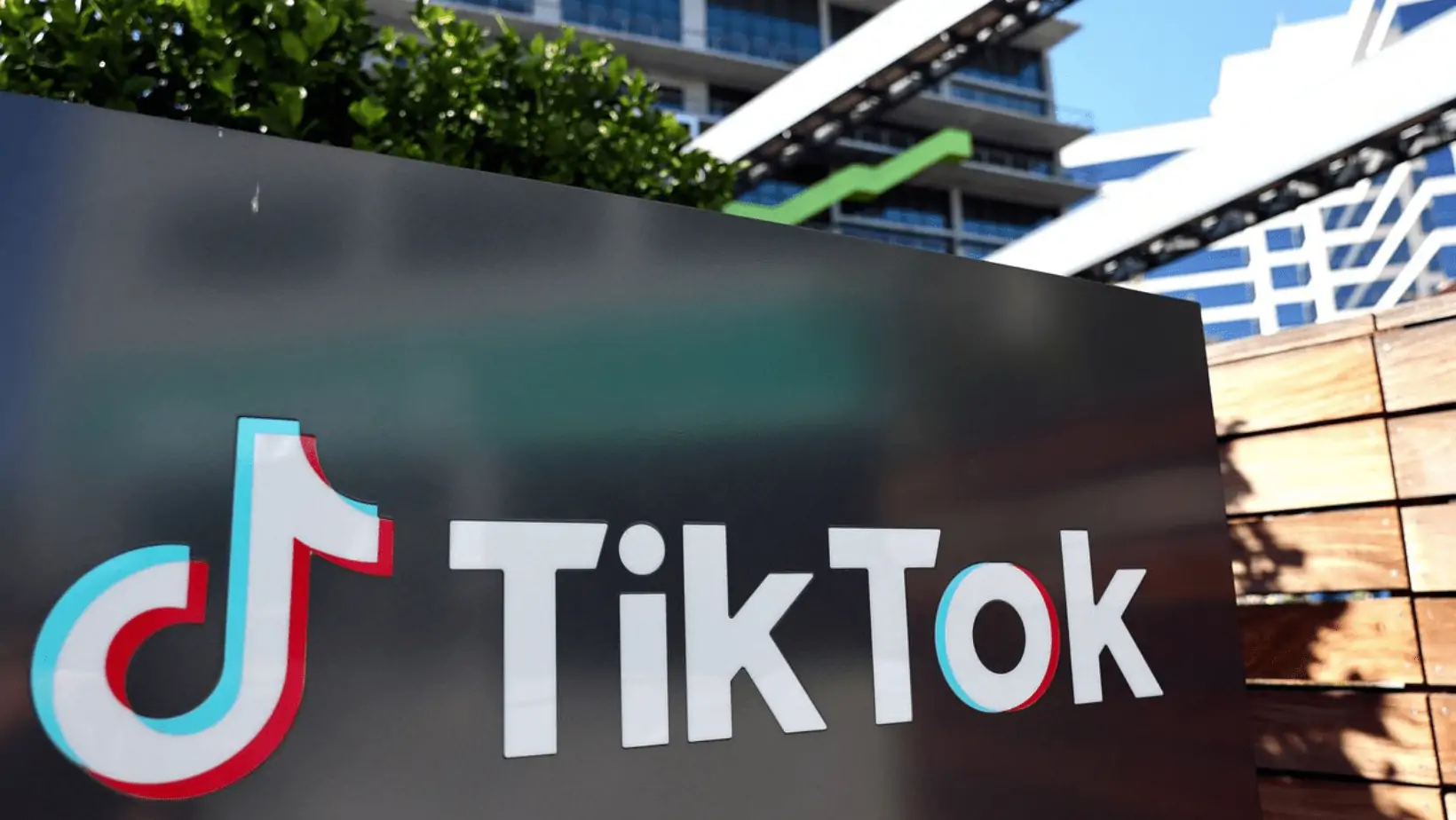 TikTok Forced to Remove UMG Songs Amid Royalty Dispute