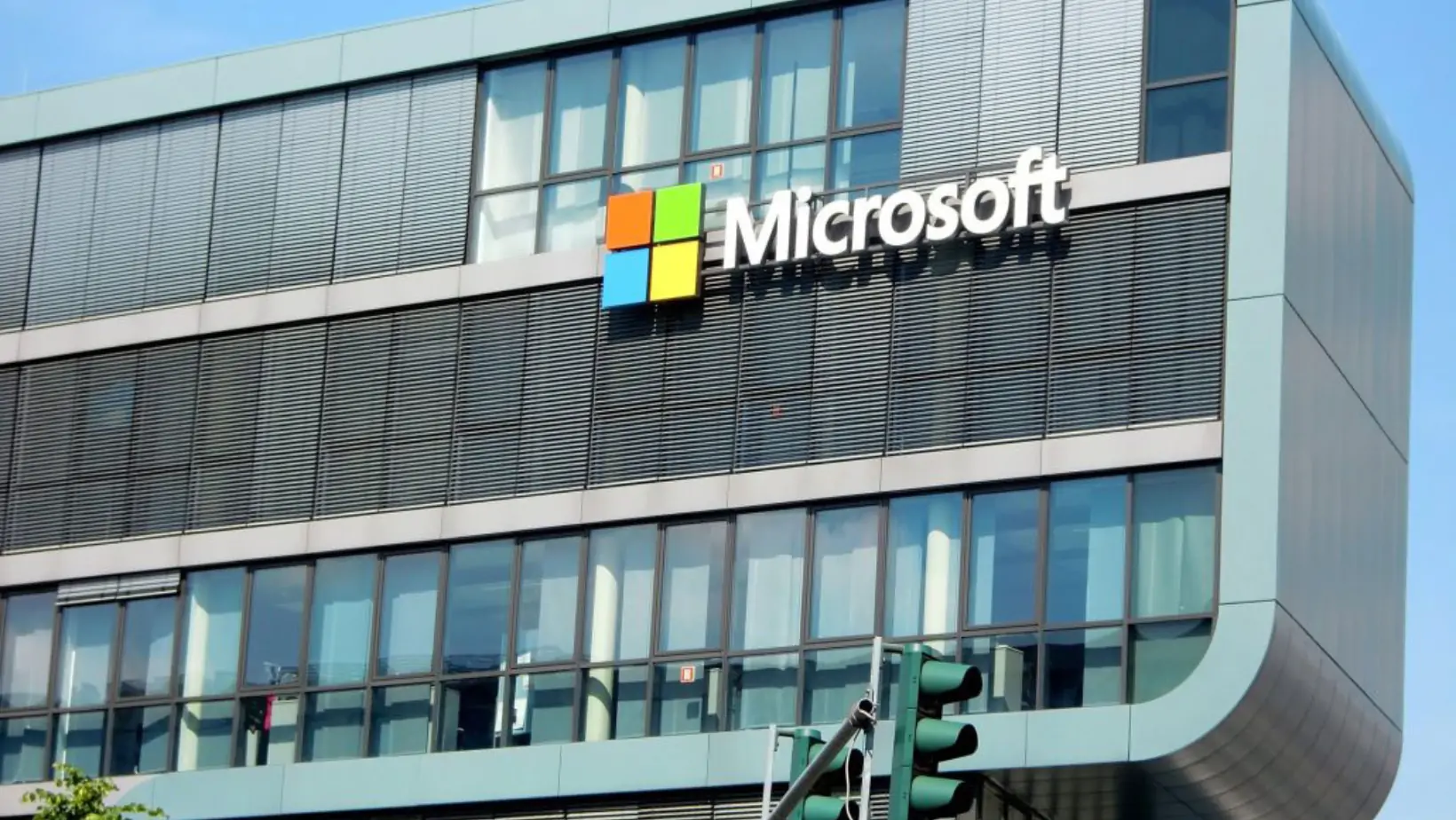 Microsoft Posts Strong Q2 Fiscal Results with Revenue Up 18%