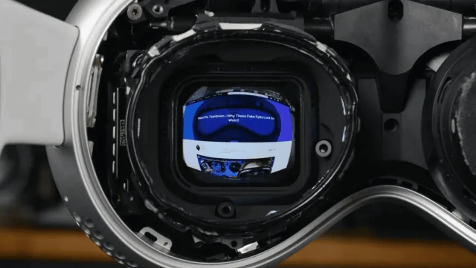 Apple Vision Pro VR Headset Boasts Groundbreaking Display Technology